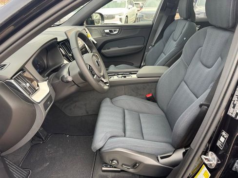 New 2026 Volvo XC60 B5 Ultra w/ Climate Package image 8