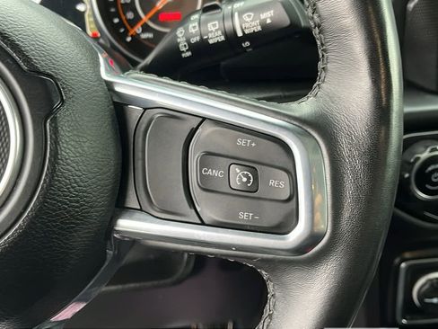 Certified 2021 Jeep Wrangler Unlimited Sahara image 15