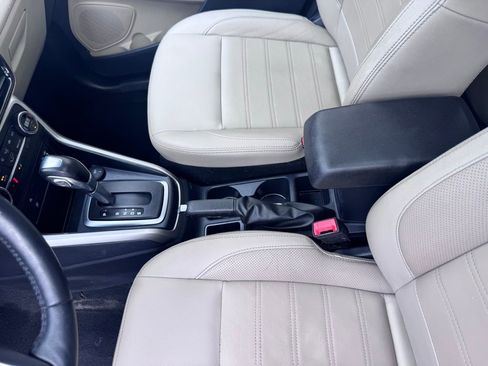 Certified 2019 Ford EcoSport Titanium AWD/4WD image 17