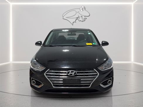 Used 2019 Hyundai Accent SEL FWD image 2