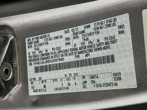 Used 2013 Ford Escape Titanium FWD image 32