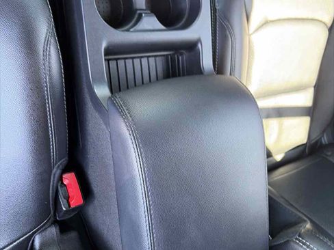 Used 2017 Ford Explorer Limited w/ Equipment Group 301A FWD image 17