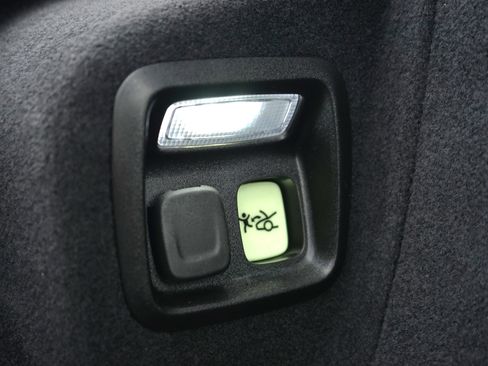 Used 2022 Chevrolet Corvette Stingray Preferred Cpe w/ 2LT image 11