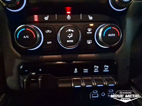 Used 2020 RAM 1500 Big Horn image 18