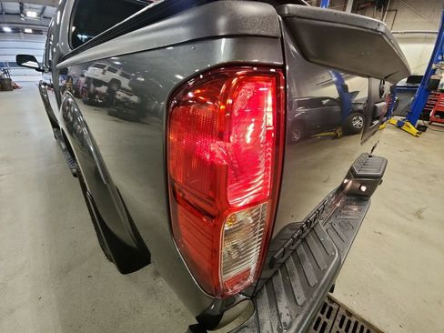 Used 2019 Nissan Frontier SV w/ Value Truck Package AWD/4WD image 32