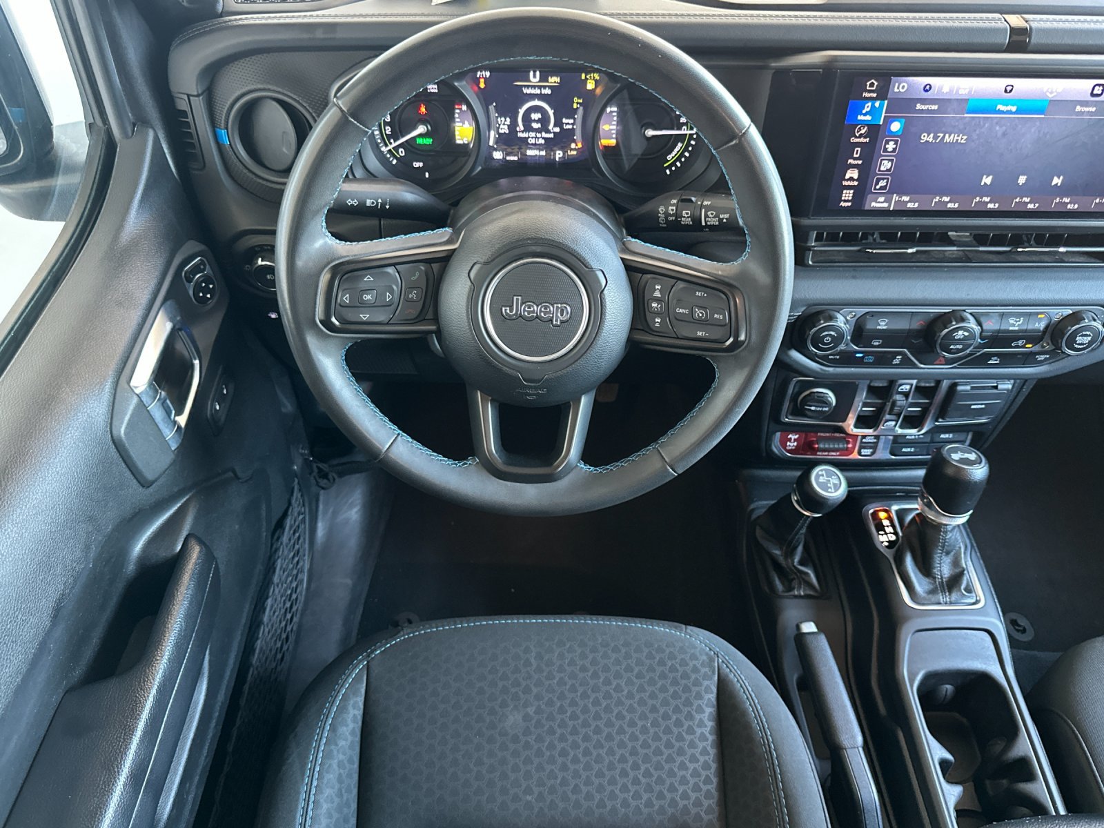 Used 2024 Jeep Wrangler Unlimited Rubicon 4xe AWD/4WD image 14