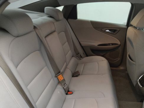 Used 2021 Chevrolet Malibu LT FWD image 19