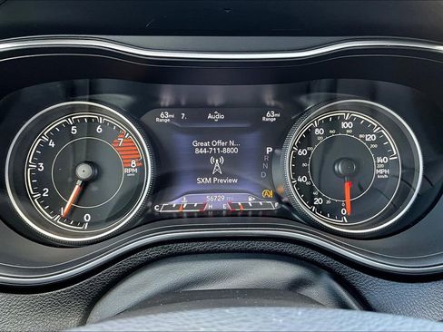 Used 2019 Jeep Cherokee Trailhawk AWD/4WD image 27