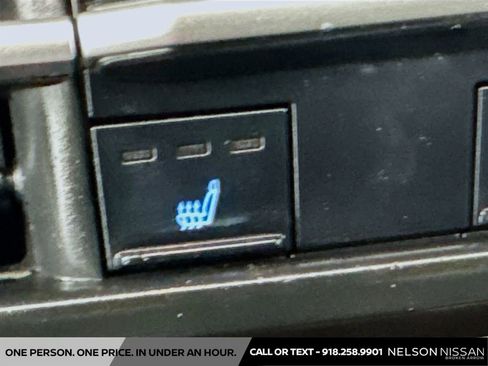 Used 2021 Toyota Sienna XLE image 19