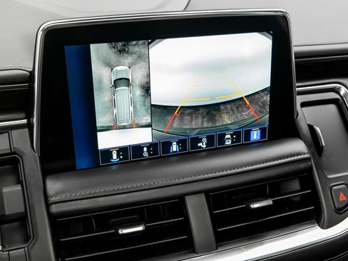 Used 2024 Chevrolet Tahoe Z71 w/ Luxury Package image 48