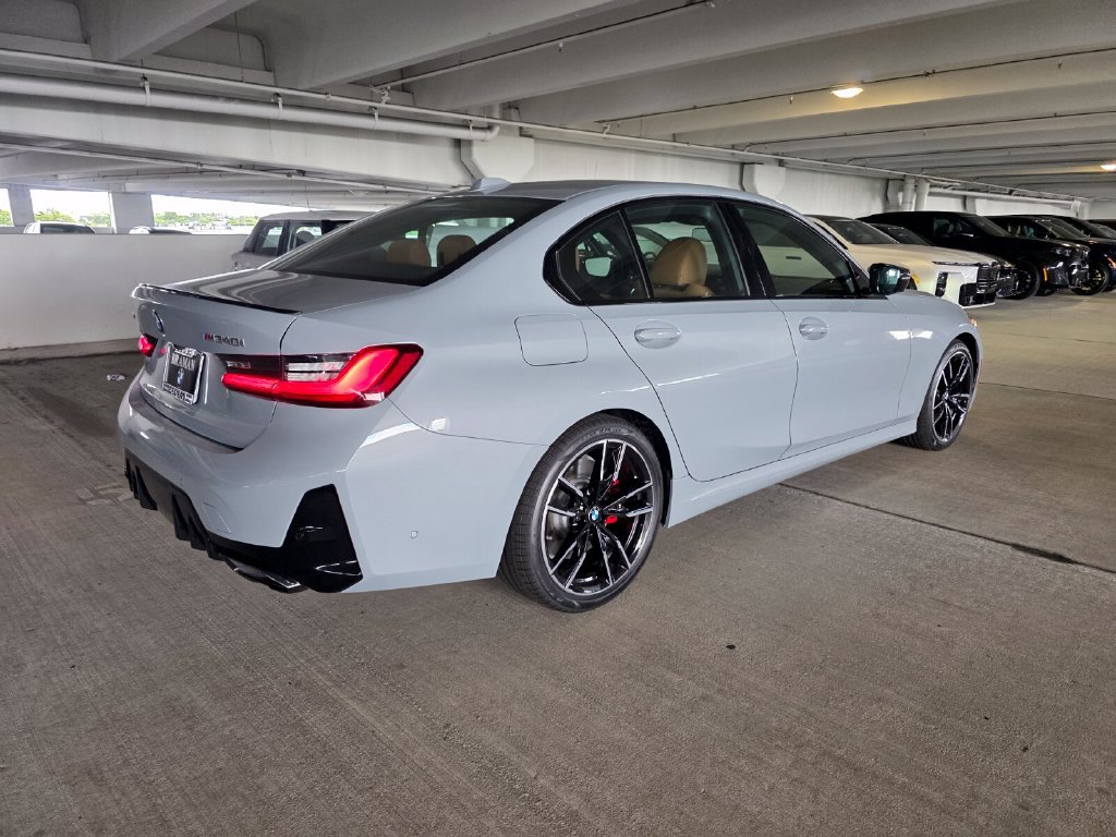 New 2026 BMW M340i xDrive w/ Premium Package AWD/4WD image 4