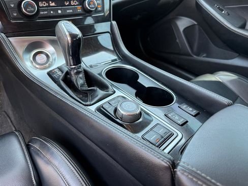 Used 2017 Nissan Maxima 3.5 SV FWD image 14