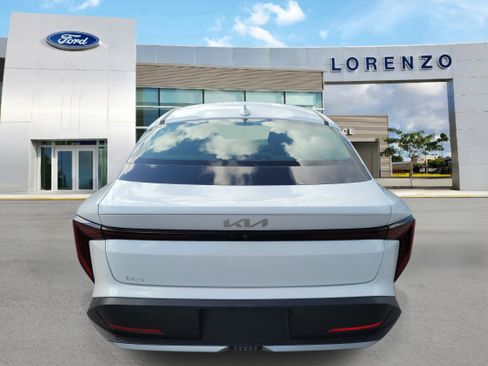 Used 2025 Kia K4 FWD image 6