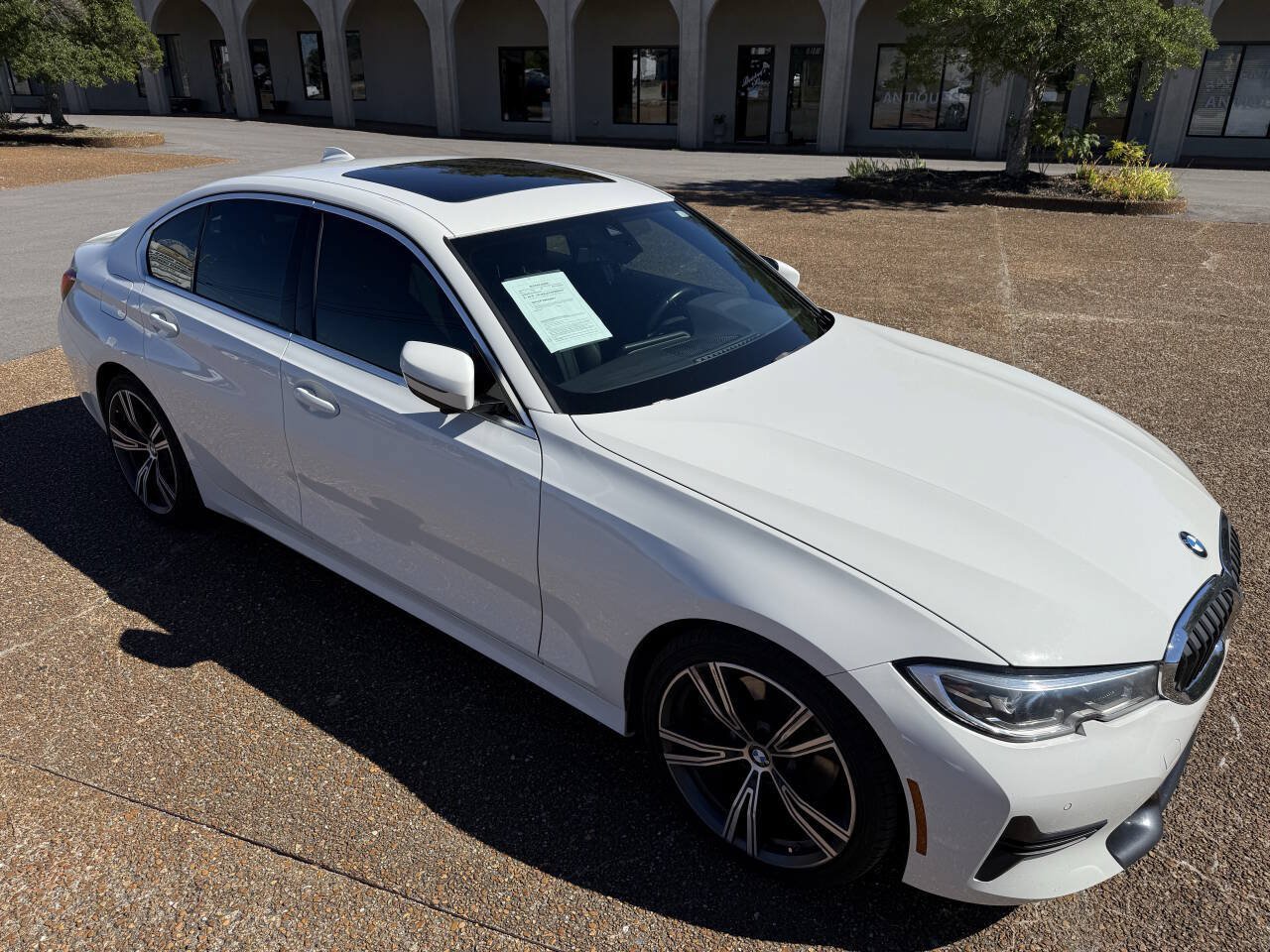Used 2020 BMW 330i w/ Convenience Package RWD image 3