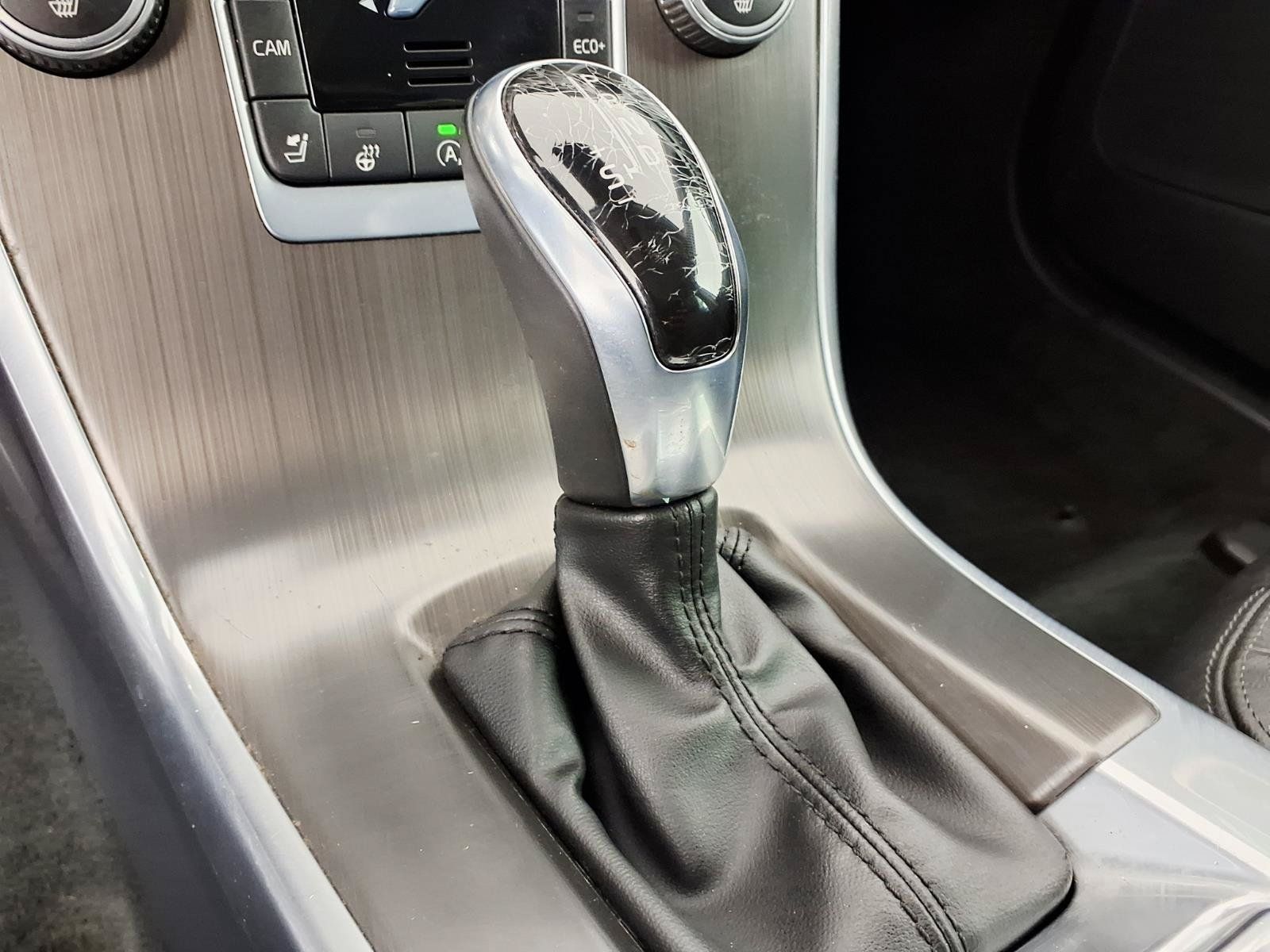 Used 2015 Volvo XC60 T5 Platinum FWD image 23