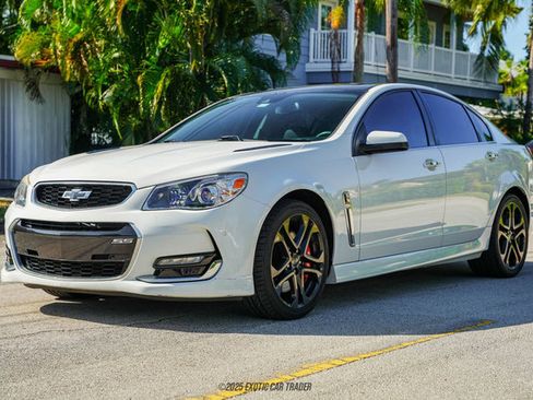 Used 2016 Chevrolet SS image 14