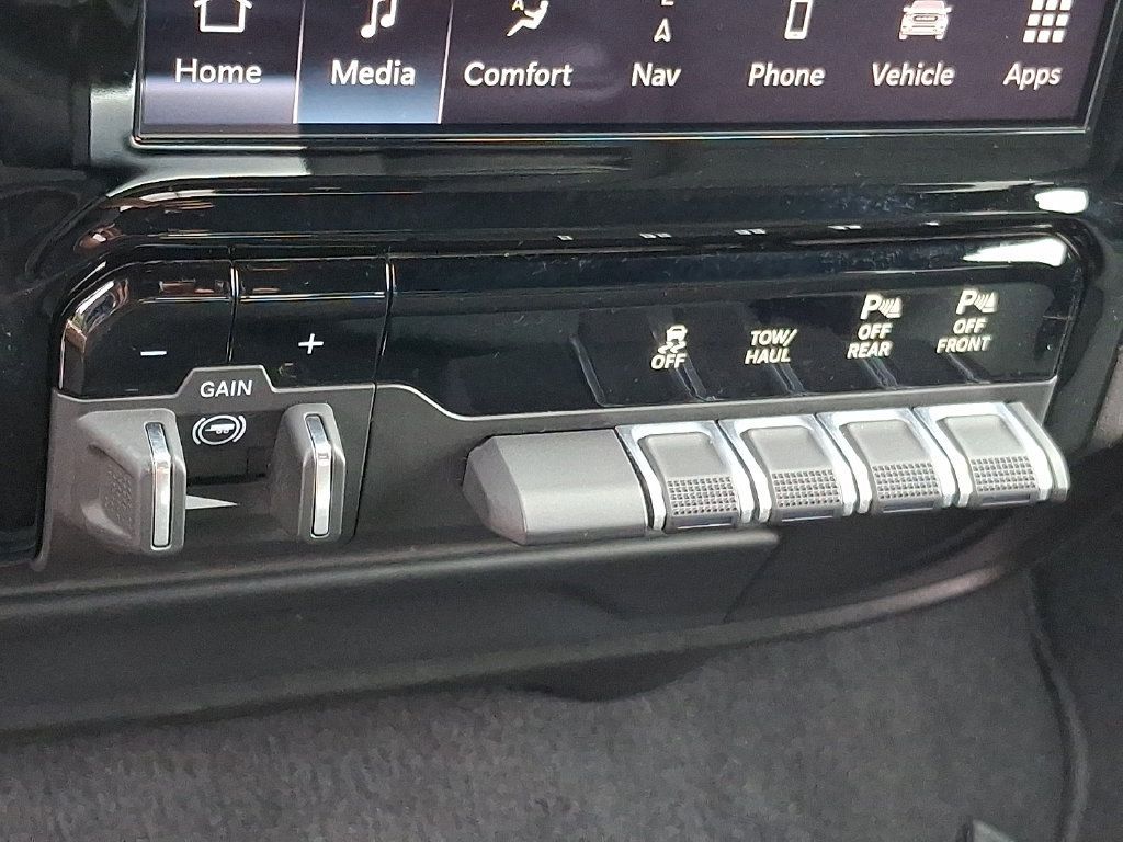 Certified 2026 RAM 2500 Big Horn AWD/4WD image 23