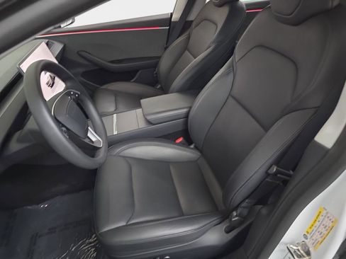 Used 2024 Tesla Model 3 Standard Range RWD image 18