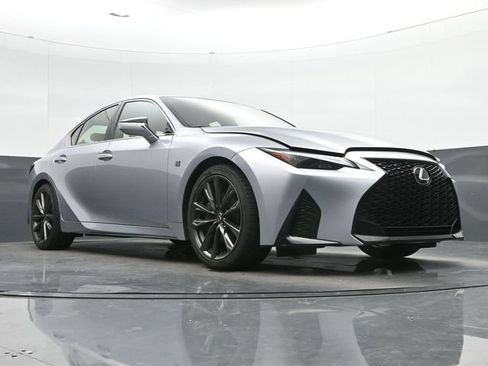 Used 2024 Lexus IS 350 F Sport RWD image 10