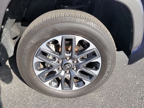 Used 2025 Toyota Tundra Limited image 10