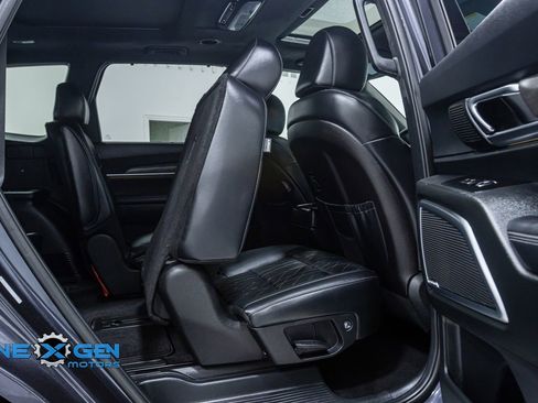 Used 2025 Kia Telluride SX Prestige X-Line image 36