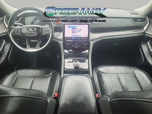 Used 2022 Jeep Grand Cherokee L Limited image 12