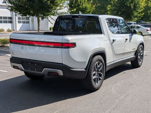 Used 2022 Rivian R1T Adventure image 3