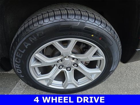 Used 2022 Jeep Wagoneer Series II image 35