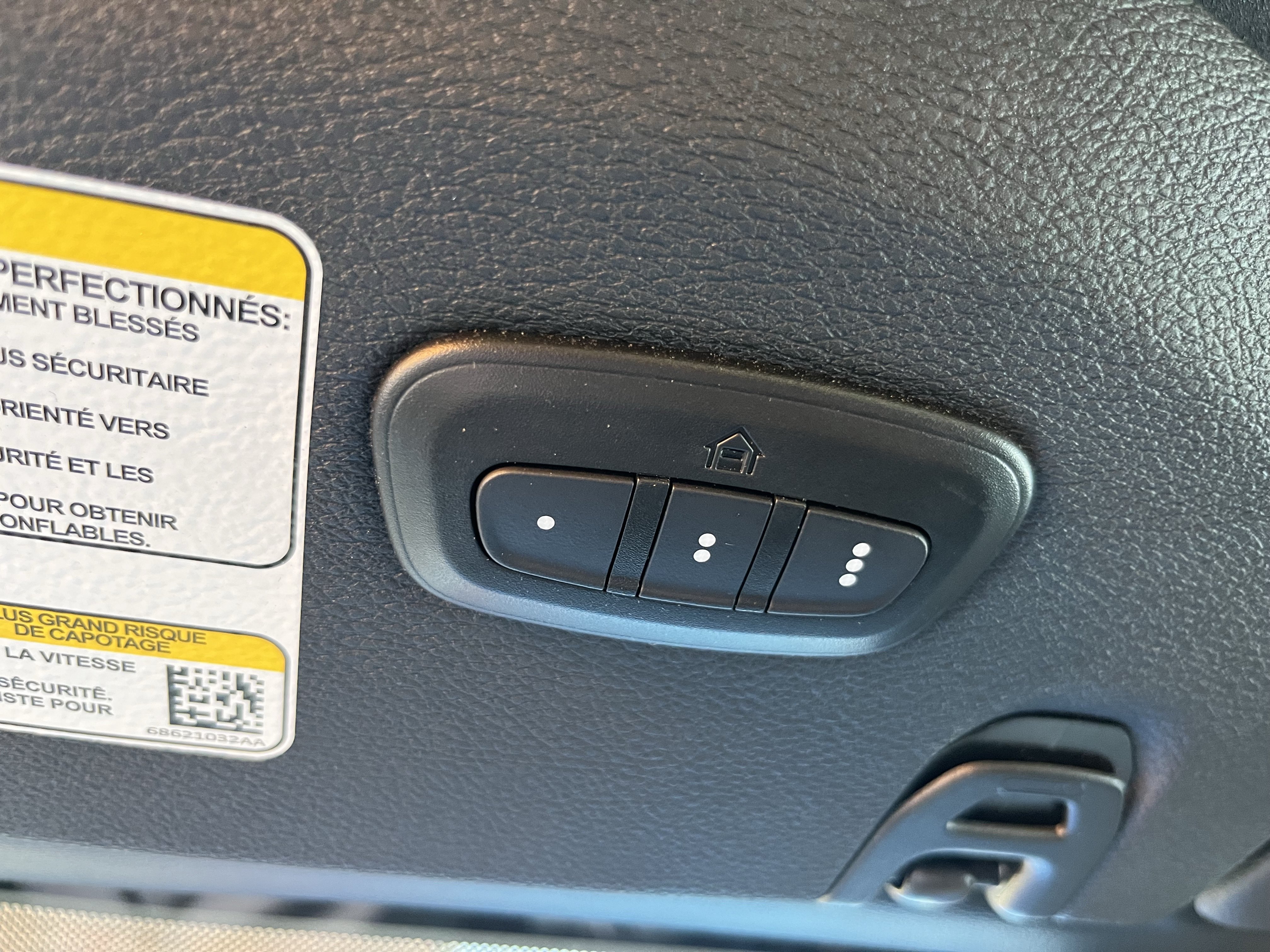 Used 2024 Jeep Wrangler Unlimited AWD/4WD image 37