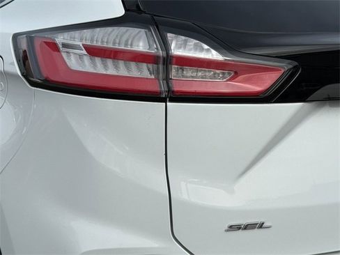 Certified 2022 Ford Edge SEL w/ Convenience Package image 28
