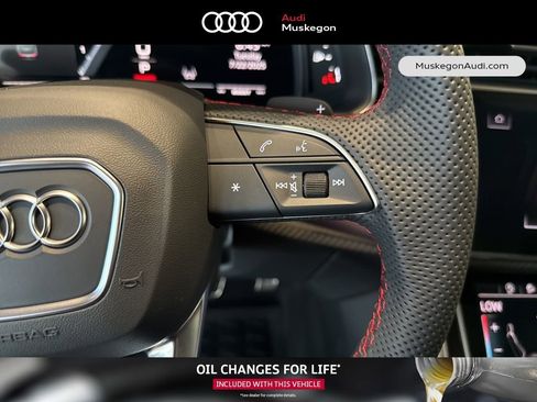 New 2025 Audi SQ8 Prestige image 17