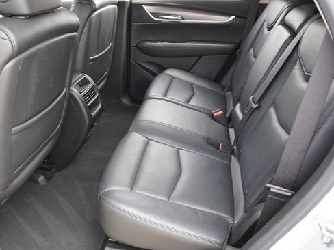 Used 2017 Cadillac XT5 Luxury w/ Driver Awareness Package image 31