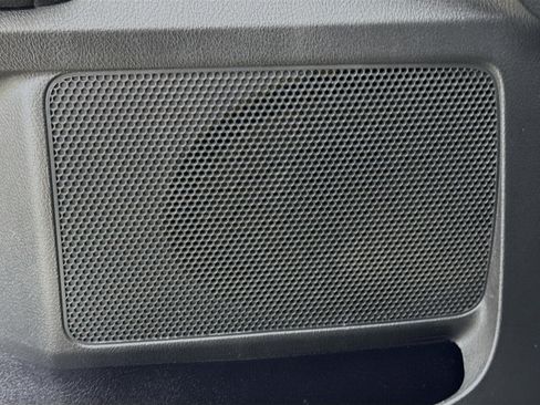 Used 2013 Toyota Tundra 4x4 Double Cab image 17