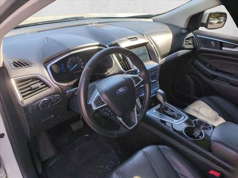 Used 2015 Ford Edge Titanium w/ Equipment Group 302A FWD image 10