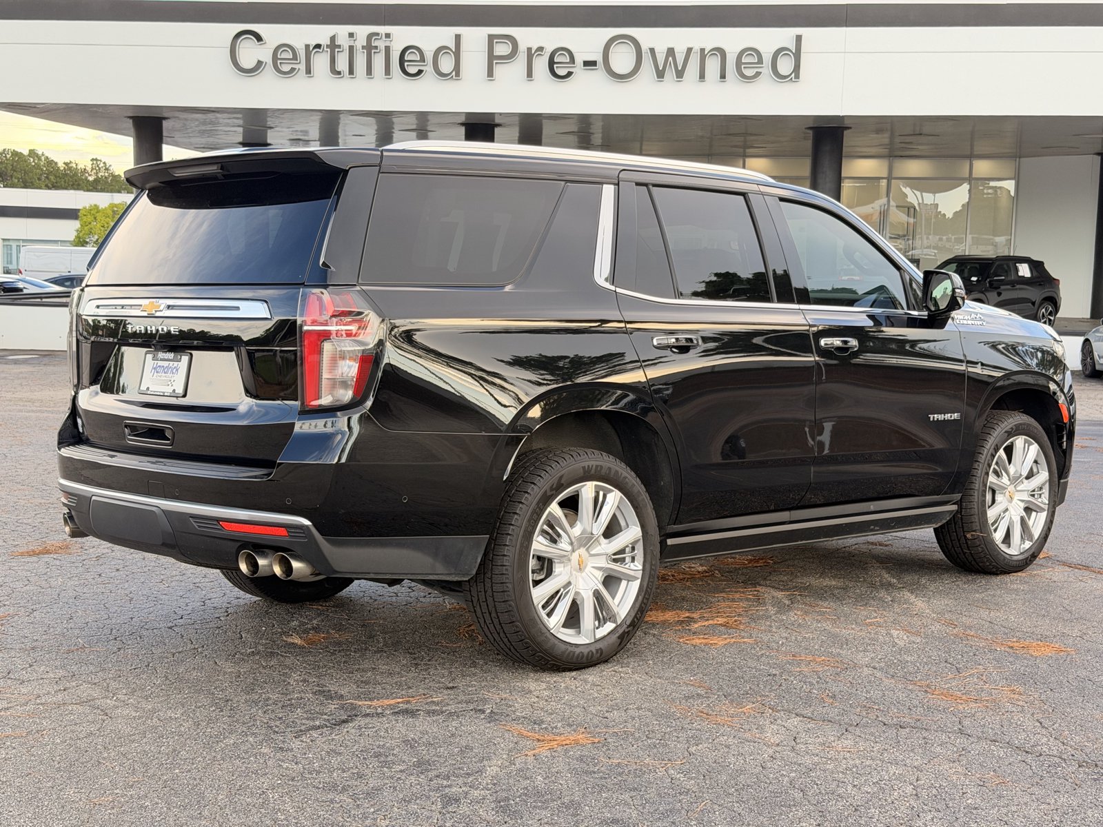 Used 2024 Chevrolet Tahoe High Country w/ Advanced Technology Package AWD/4WD image 12