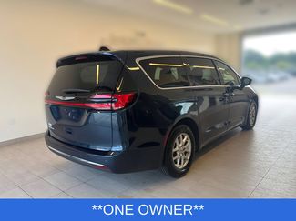 Used 2023 Chrysler Pacifica Touring-L FWD video 2