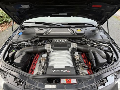Used 2009 Audi S8 image 4