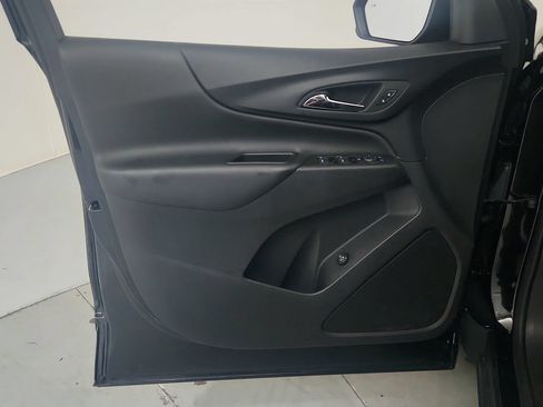 Used 2024 Chevrolet Equinox LT w/ LPO, Floor Liner Package FWD image 16