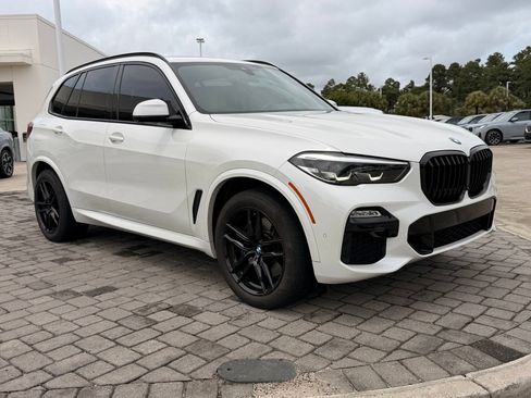 Used 2021 BMW X5 xDrive40i w/ M Sport Package AWD/4WD image 7