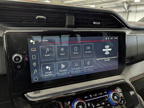 Used 2024 GMC Sierra 1500 AT4 w/ Technology Package image 26