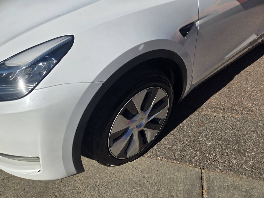 Used 2023 Tesla Model Y Long Range AWD/4WD image 5