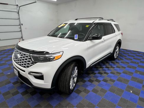 Used 2021 Ford Explorer Platinum w/ Equipment Group 601A image 11