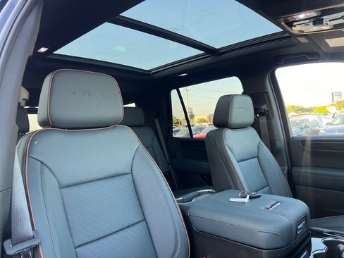 New 2026 GMC Yukon AT4 w/ AT4 Premium Package AWD/4WD image 42