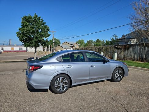 Used 2025 Subaru Legacy Premium AWD/4WD image 4