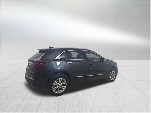 Certified 2023 Cadillac XT5 Luxury image 6