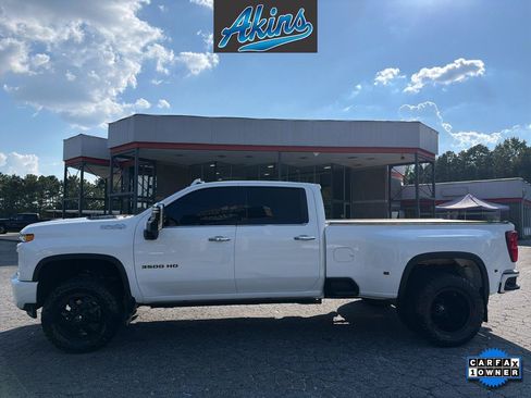 Used 2020 Chevrolet Silverado 3500 High Country w/ Technology Package AWD/4WD image 4