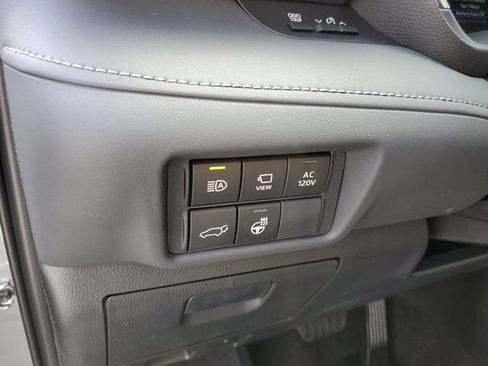 New 2026 Toyota Highlander Platinum image 13