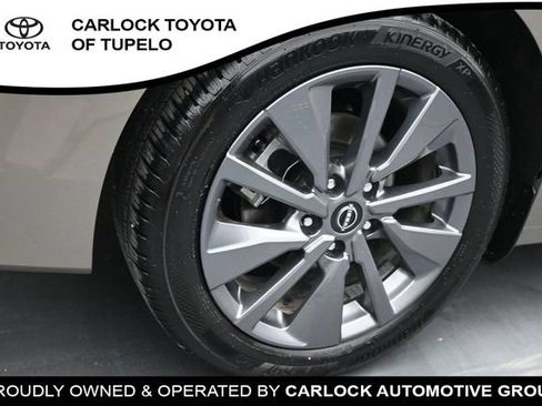 Used 2026 Nissan Sentra SL w/ Floor Mat Package FWD image 41