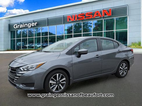 Used 2025 Nissan Versa SV w/ Trunk Package FWD image 2
