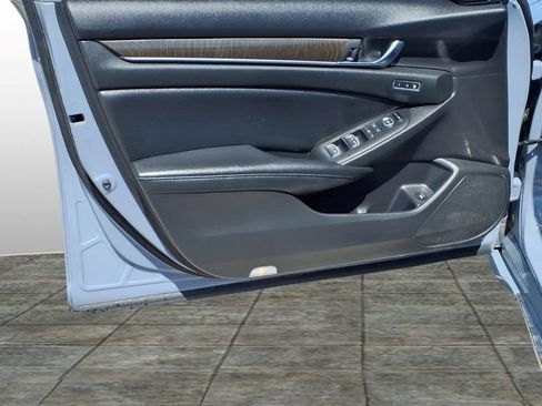 Used 2021 Honda Accord Touring image 12